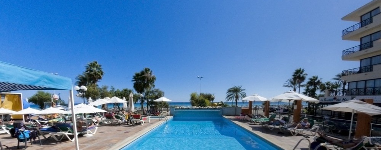 Piscina  Anba Romani en Cala Millor